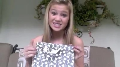 Olivia Holt facebook video january 2012 02094 - Olivia - Holt - Facebook - January - 2012  - oo5