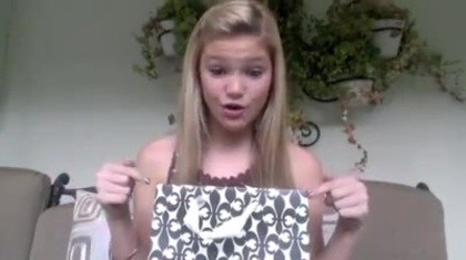 Olivia Holt facebook video january 2012 02192