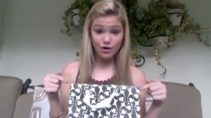 Olivia Holt facebook video january 2012 02193 - Olivia - Holt - Facebook - January - 2012  - oo5