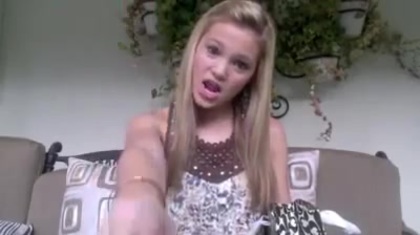 Olivia Holt facebook video january 2012 02517 - Olivia - Holt - Facebook - January - 2012  - oo6