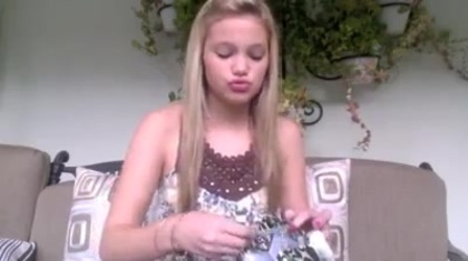 Olivia Holt facebook video january 2012 03630 - Olivia - Holt - Facebook - January - 2012  - oo8