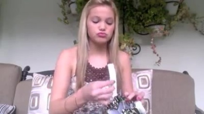 Olivia Holt facebook video january 2012 03643 - Olivia - Holt - Facebook - January - 2012  - oo8