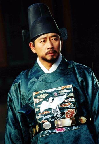 Am venit sa salvez pacienta.Orice doctor trebuie sa salveze tot mereu pacienti  care sunt pe moarte 