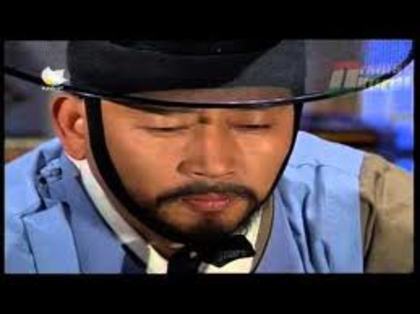 Nu aveti,de ce,sa imi  multumiti,Luminatia Voastra!Doar,ajut oamenii la nevoi si necaz cu bolile!