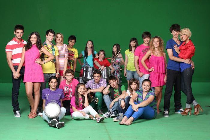 407283_273791776022982_100001764866848_746552_1515156149_n