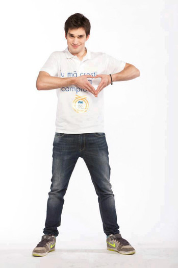 560649_125079870958991_100003709353051_117784_873544324_n