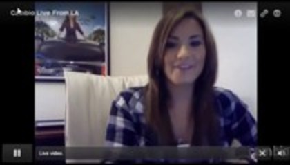 Demi - Lovato - Live - Chat (8)