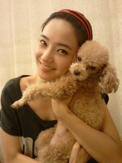 1 (12) - han chae young