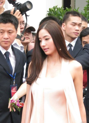 46121954_YYAVHVYLD - han chae young