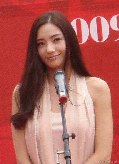 46121982_LVLGTKGOR - han chae young