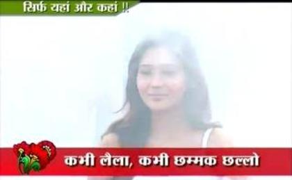 537650_295508117208413_511432188_n - sara khan 9