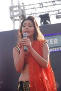 thumb_Sara%20Khan%20at%20Water%20Kingdom%20in%20Marve%20on%2027th%20May%202012%20(1) - sara khan 9