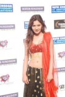 thumb_Sara%20Khan%20at%20Water%20Kingdom%20in%20Marve%20on%2027th%20May%202012%20(19) - sara khan 9