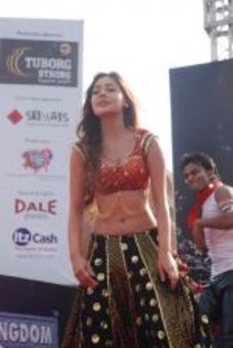 thumb_Sara%20Khan%20at%20Water%20Kingdom%20in%20Marve%20on%2027th%20May%202012%20(26) - sara khan 9