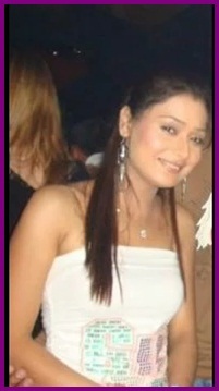 4-tile - SARA KHAN NEW PIC
