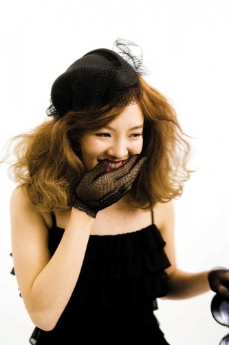 3240-snsd-hyoyeon-0071_large