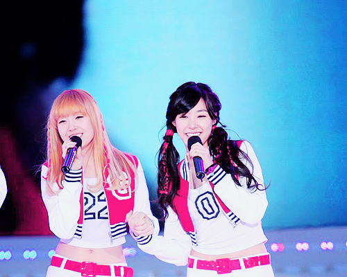 TiffSica <3 . [Jessica & Tiffany]