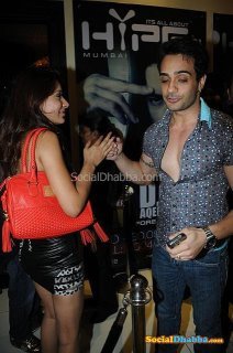 560353_442368999121377_157712290920384_1578610_2157052_n - sara khan 9