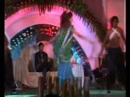 00_01_36 - SARA KHAN DANCE Sapna Babul Ka Bidaai Success In Romania