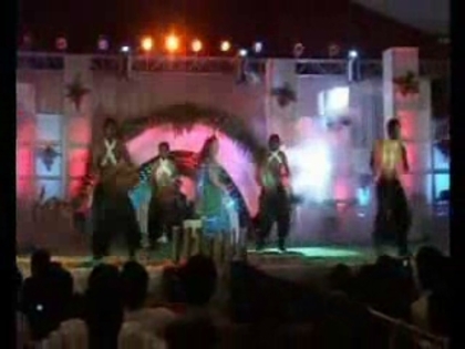 00_02_47 - SARA KHAN DANCE Sapna Babul Ka Bidaai Success In Romania