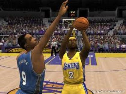 NBA Live 2004 - NBA Live 2004 Joc