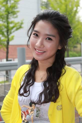 003 - kim so eun