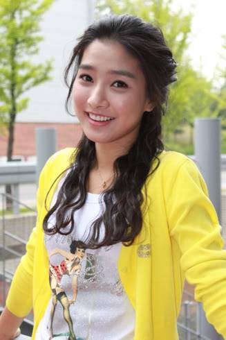 009 - kim so eun