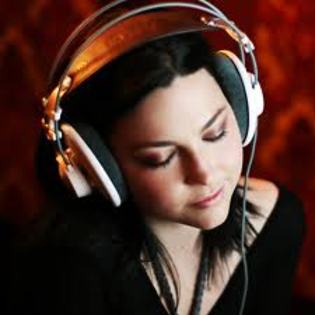 images (38) - Evanescence