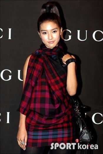 85af69de280be239622798f - kim so eun