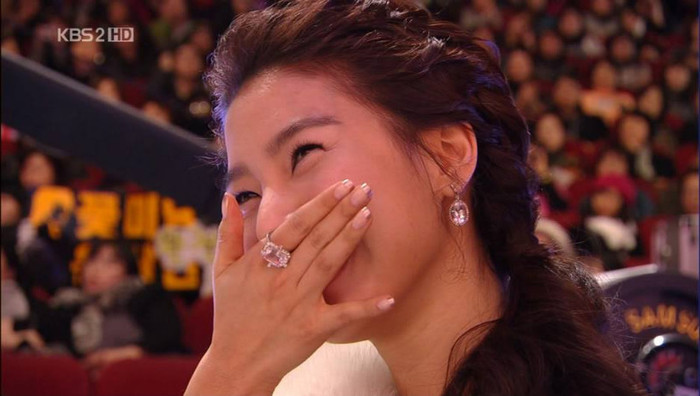 bc3c32fb3aade6efb58f313d - kim so eun