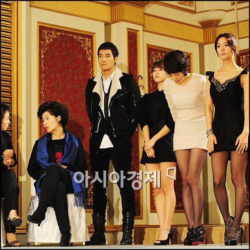 2010012715402452220_2