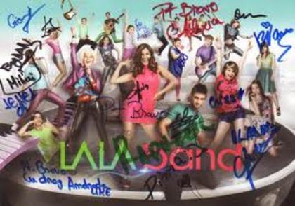 autografe de la lala band - Lala Band