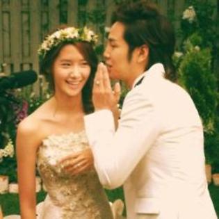 tumblr_m4zsn6lvDq1r2jdv3o2_250 - Yoona si Jang Geun Suk