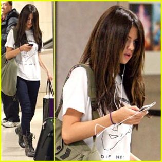 selena-gomez-music-lax - Poze Selena Gomez