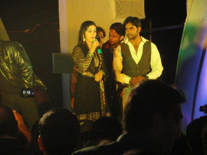 394124_329912797029155_140910655929371_1136434_1215045298_n - Hina Khan