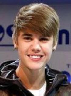 71293052_MYPAXBE3 - Justin Bieber