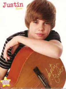 12701824_NZJPERSIO - Justin Bieber