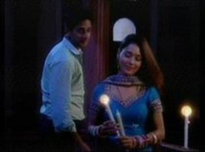 556192_297568563669035_151204697_n - sara khan10