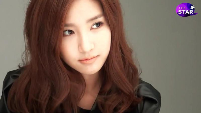 4ec2d5628535e5dd19621a9 - kim so eun 3