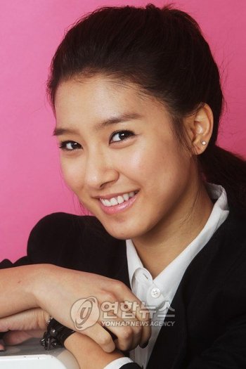60438e25a375b22b35a80f29 - kim so eun 3