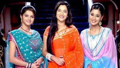 481259_298153600277198_100002476828719_652722_1436768694_n - sara khan10