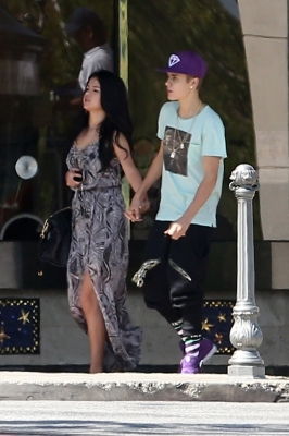 normal_043 - xX_Strolling with Justin in Calabasas