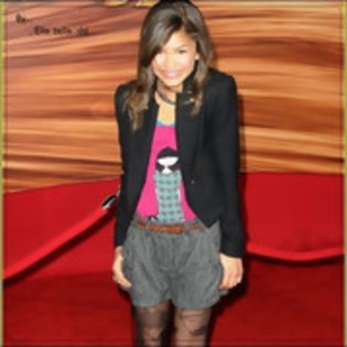 Nuu!O sa cantam noi La Multi Ani !!!