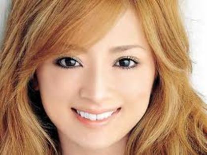 ayumi hamasaki1 - 2_Cantareti Japonezi