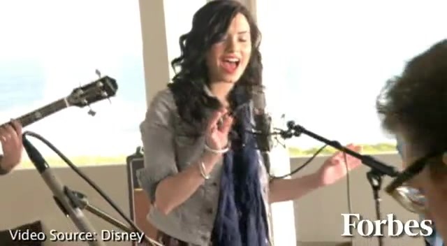 Move Over Miley Cyrus - Here Comes Demi Lovato 2371