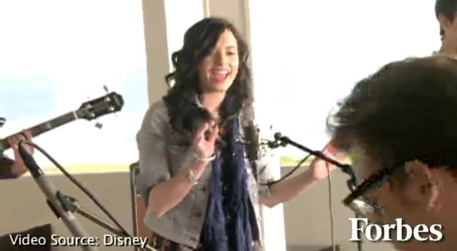Move Over Miley Cyrus - Here Comes Demi Lovato 2389