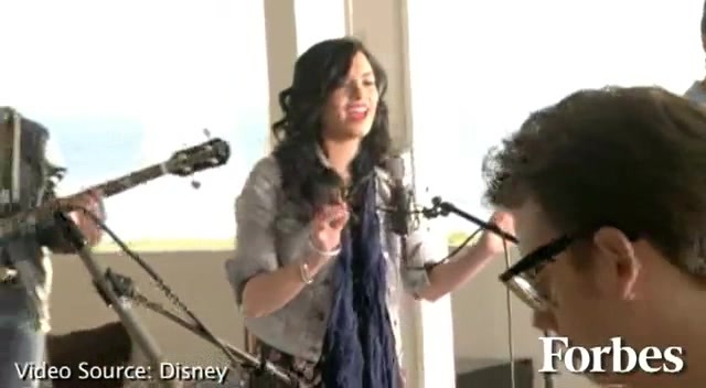 Move Over Miley Cyrus - Here Comes Demi Lovato 2407