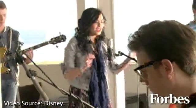 Move Over Miley Cyrus - Here Comes Demi Lovato 2418