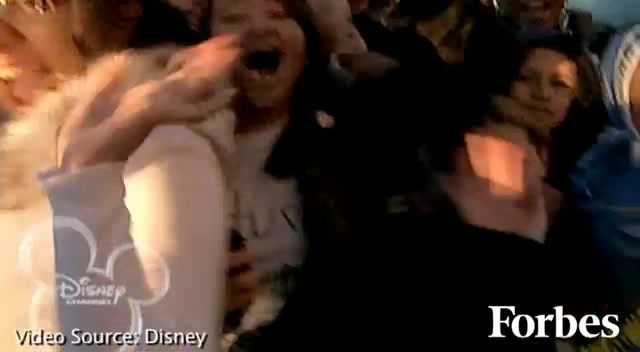 Move Over Miley Cyrus - Here Comes Demi Lovato 4827 Move Over Miley Cyrus - Here Comes Demi Lovato 4827