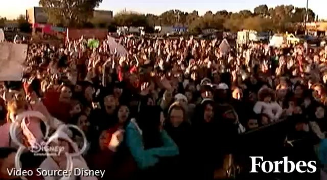 Move Over Miley Cyrus - Here Comes Demi Lovato 4892 Move Over Miley Cyrus - Here Comes Demi Lovato 4892
